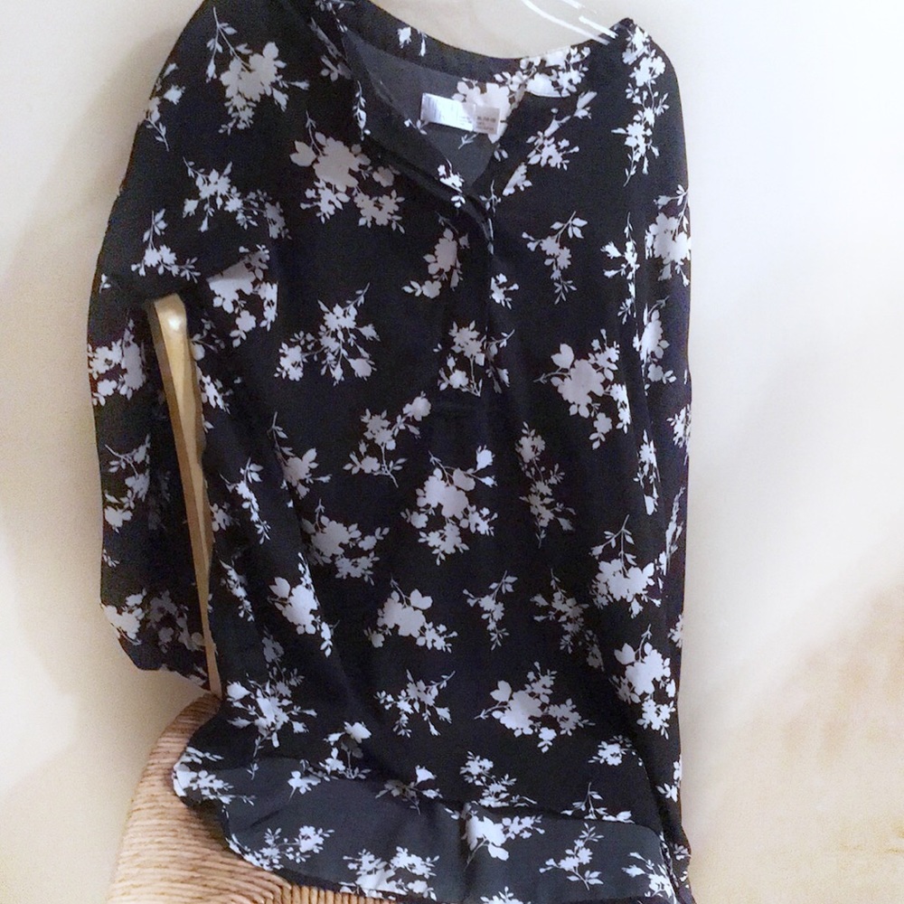 Tunic style flower blouse - Picture 3 of 9